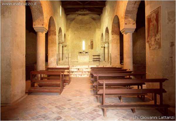 Paganica (Aq): Chiesa di S: Giustino. Meraviglioso esempio di arte romanica 
