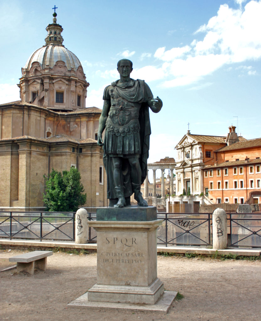 2018-003 Catilina 3 - Statua di Cesare ai Fori Imperiali , in Roma 