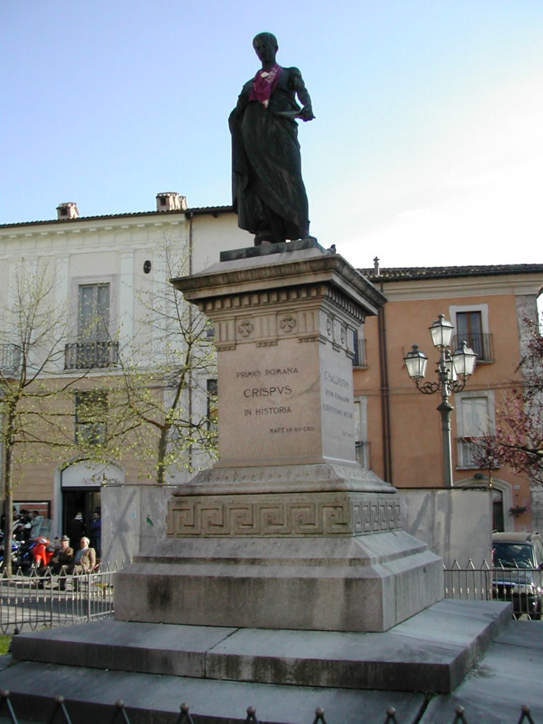 L'Aquila- Monumento a Gaio Sallustio Crispo