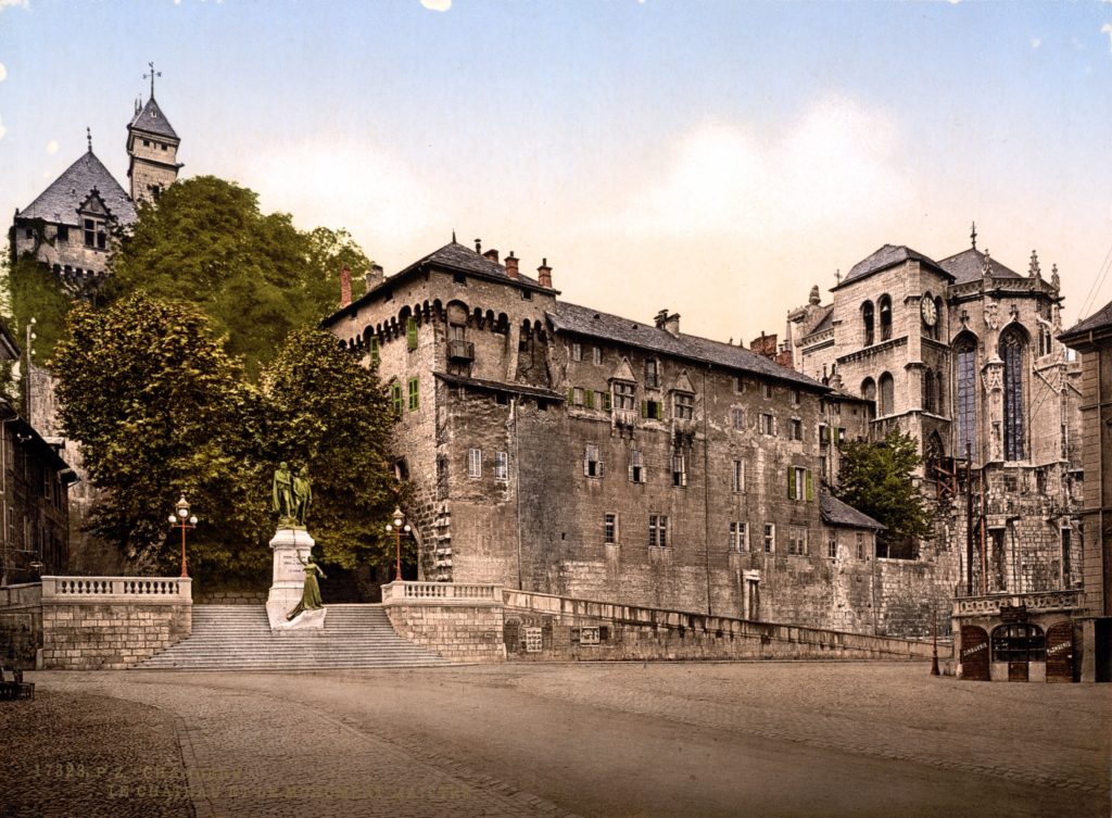 _Chambéry Castello e Monumento De Maistre