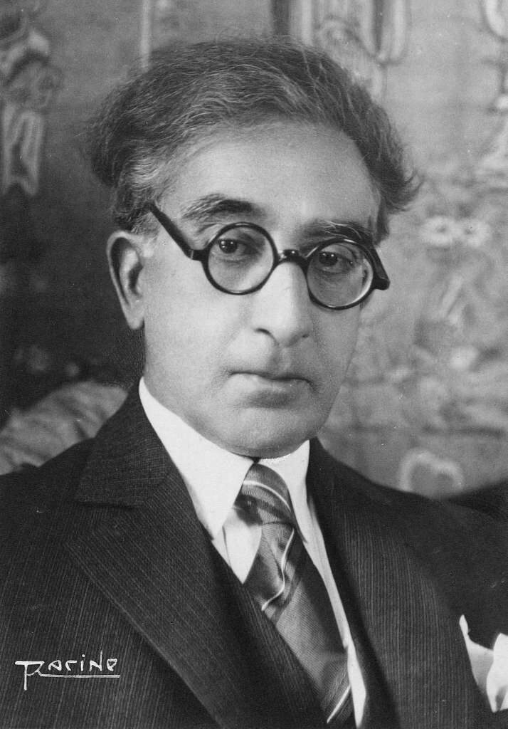  Konstantinos Kavafis (1863-1933). Poeta Greco modero, nato e vissuto in Alessandria d'Egitto 